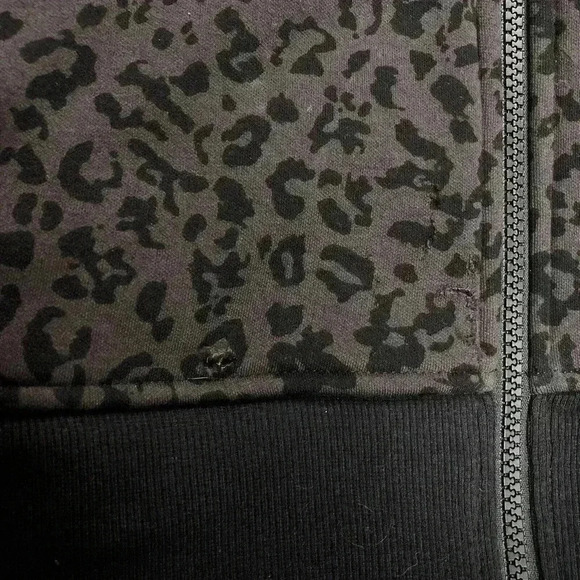 Athleta Hoodie Animal Print Full Zip Black and Brown Heavyweight Sz M DEFECTS - Picture 5 of 11